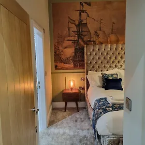3* Hotel The Resolution